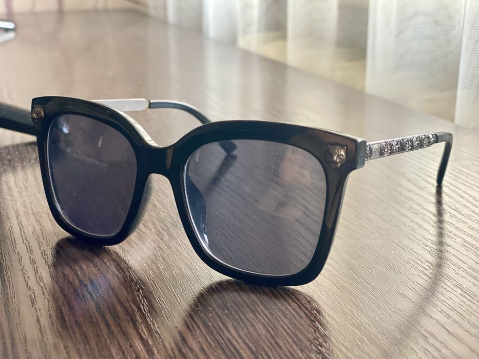 Gucci tiger logo gg0217s 001
