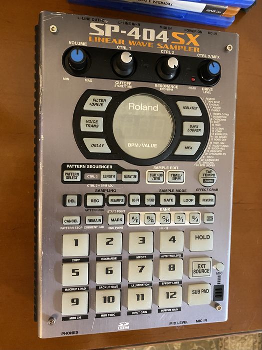 Sampler Roland SP-404SX