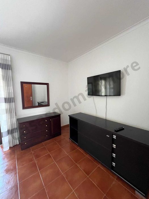 Quarto com casa de banho partilhada- Armés (Terrugem, Sintra)