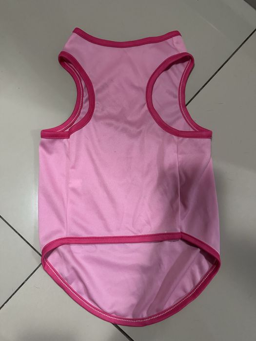 Ubranko dla pieska. Rozowa koszulka