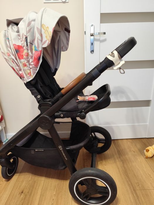 Wózek 2w1 Kinder Kraft z torbą i dodatkowym grubszym materacem