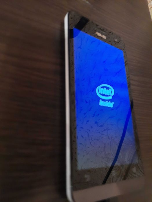 Мобильный телефон asus на запчасти