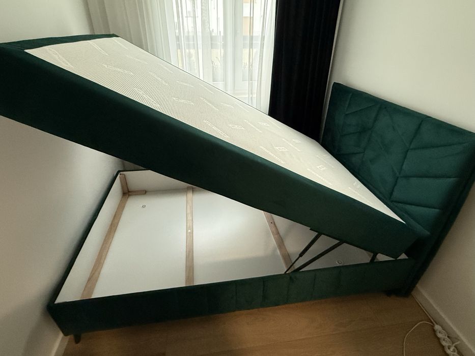 Łóżko z materacem 140x200