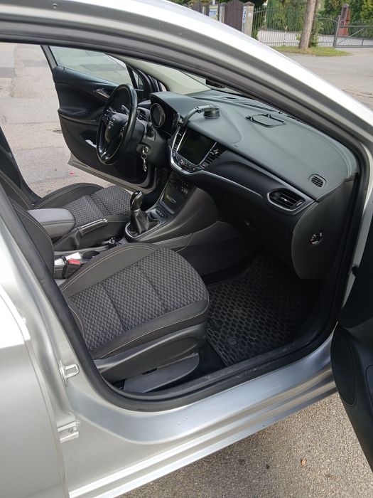 Opel Astra Witam mam do sprzedania samochód osobowy marki opel astra k