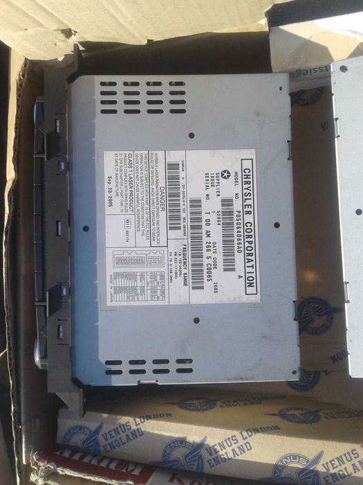 Nowe Radio CD Dodge Journey Oryginalne Chrysler