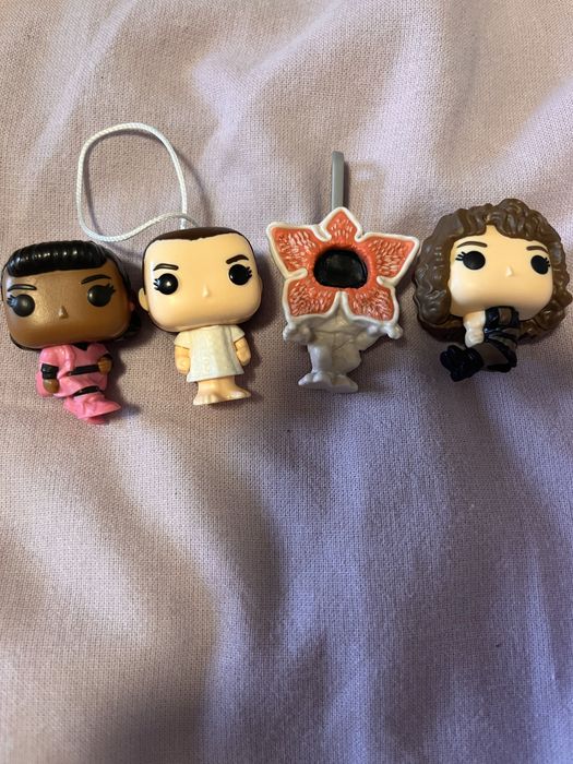 Bonecos stranger things