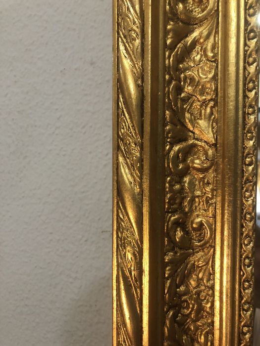 Espelho em madeira dourada- Saldo