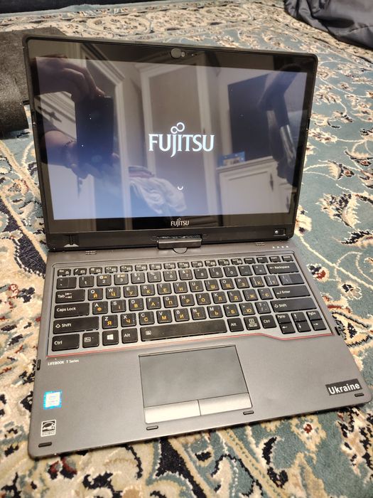 Fujitsu Lifebook t937 i5  16/256 +64 трансформер сенсор