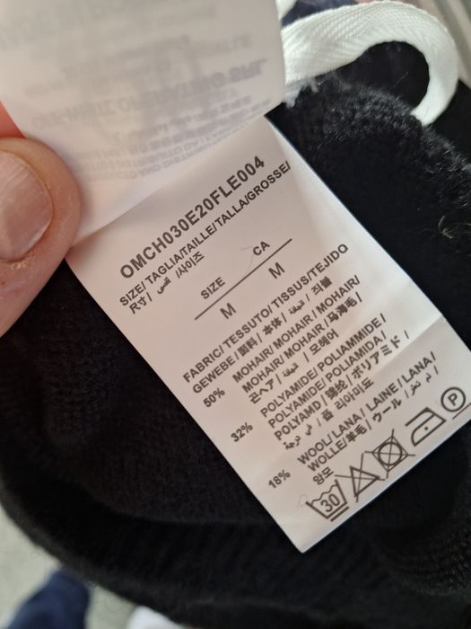 Off white  m/l swetr