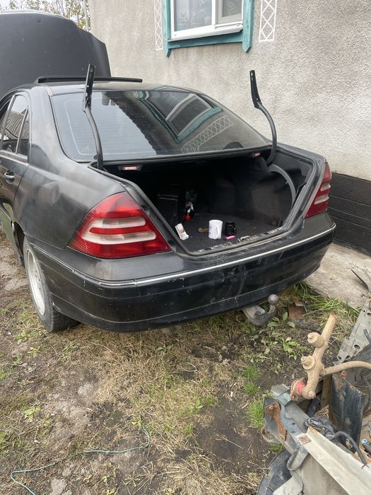 Разборка Mersedes w 203 2.2cdi