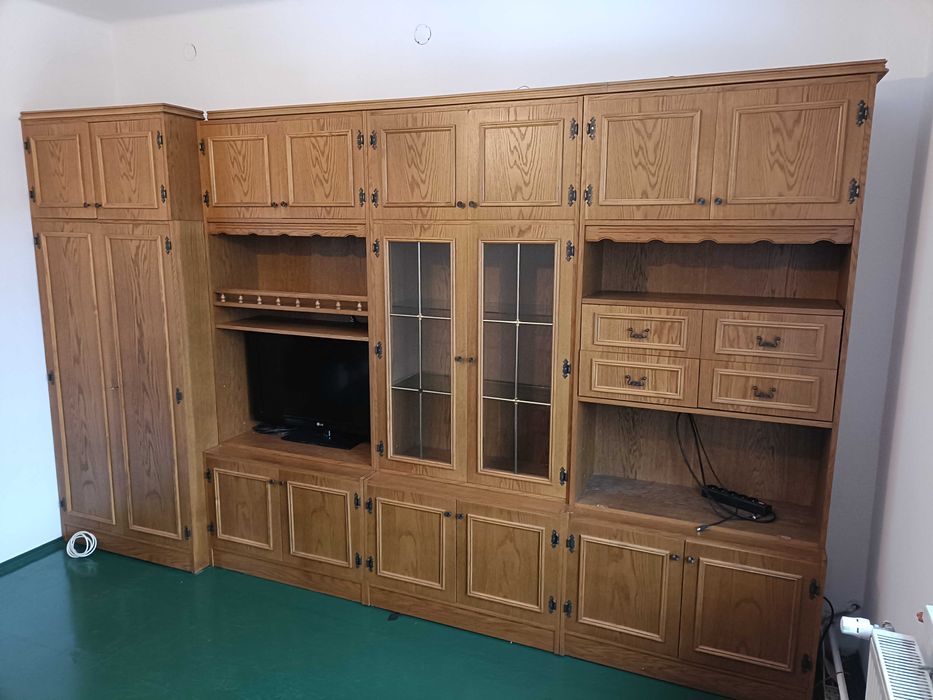 Meble do pokoju, meblościanka