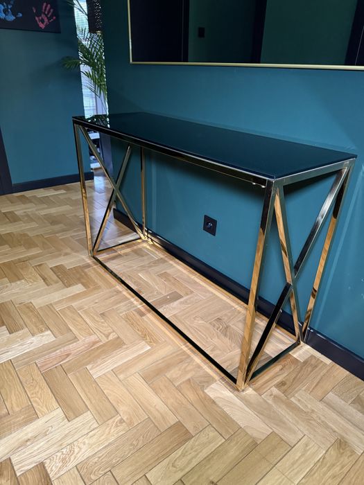 Elegancka konsola w stylu modern/glamour – szkło + złota stal