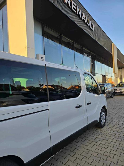 Renault Trafic Mercedes V klasa- bus 7 i 9 os - WYNAJEM doba od 187 zł