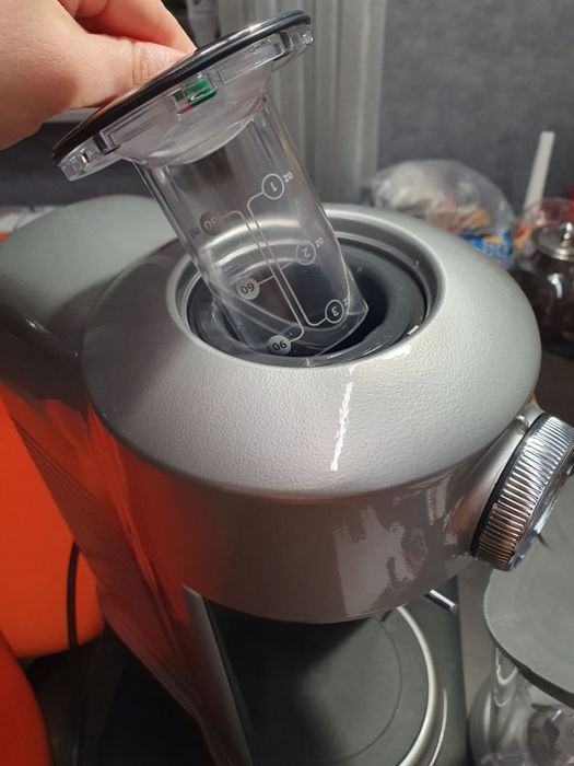 Продам Kitchenaid magnetic drive blender