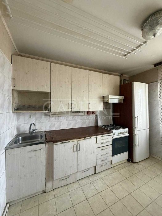 Продаж 3к кв вул. Левандівська 14 (Аніщенка) цегляний буднок , газ , Центр міста парк Вічної Слави, Маріїнський парк, Печерський район