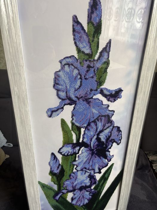 Вишита картина бісером Іриси