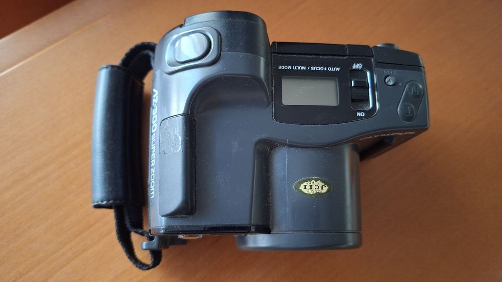 Máquina fotográfica rolo Olympus