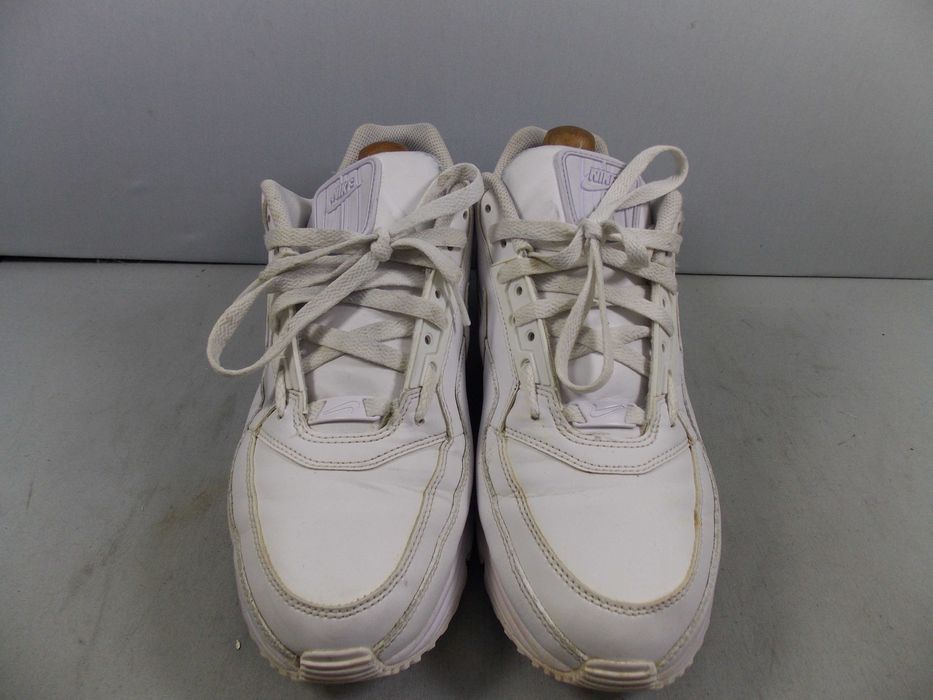 NIKE Air Max Ltd 3