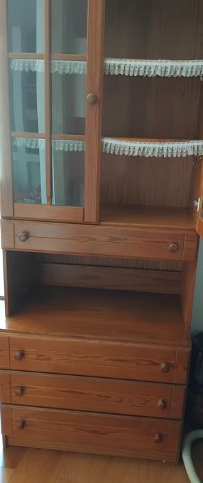 Estante de sala, mesa com abas e cadeiras em pinho!