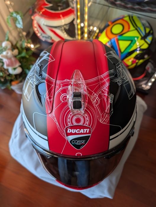 Arai RX-7V Ducati