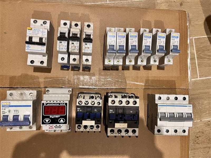 автоматичні вимикачі, реле напруги, контактор,пускач, дифавтомат