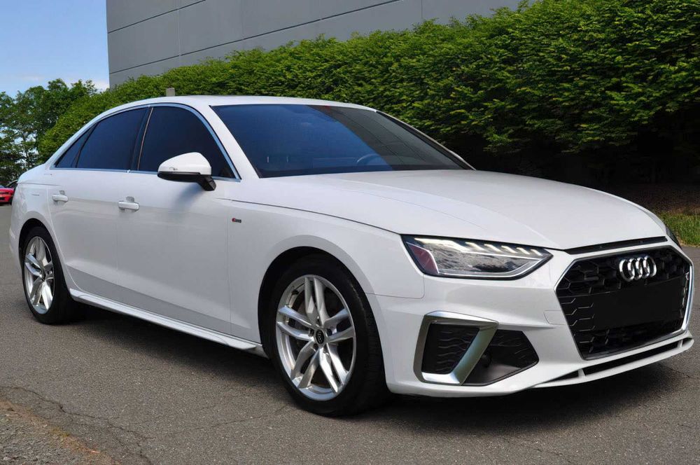 Audi A4 quattro S line Prem Plus 45 TFSI      2022
