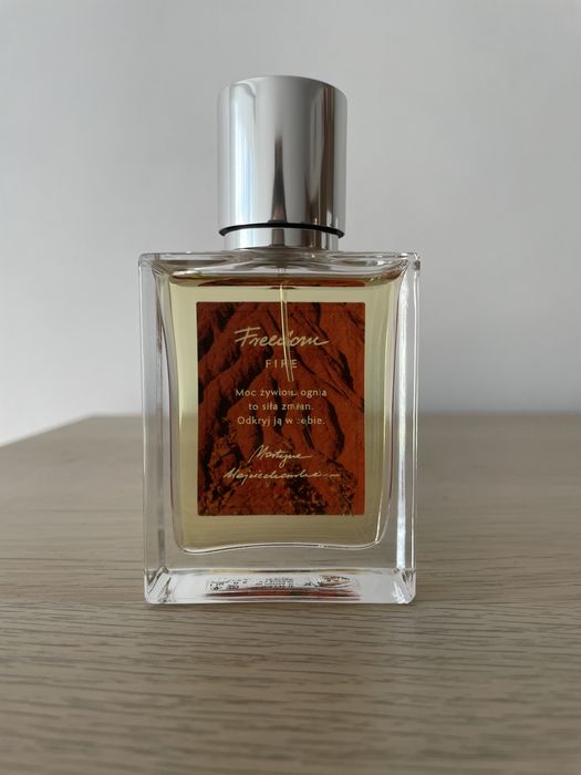 Perfumy w kruk fire martyna wojciechowska