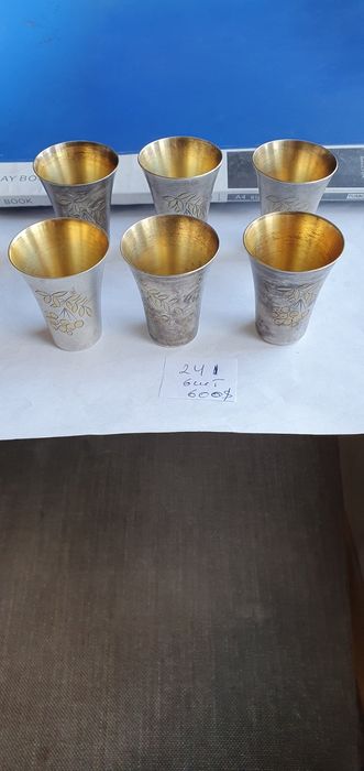 Продам серебряные стопки