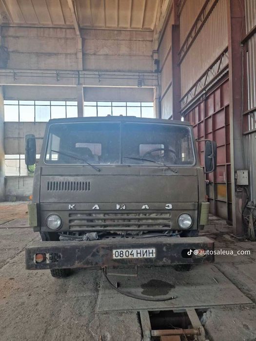 Автомобіль вантажний  Камаз 1981 року випкску