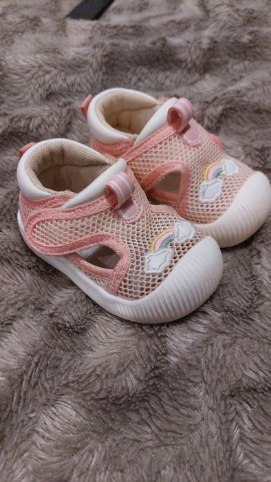 Кеди, тапочки в сіточку, взуття для дівчинки, туфельки, сандалі