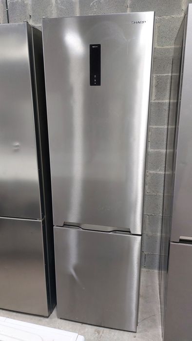 Холодильник SHARP noFrost висота 2.05 м