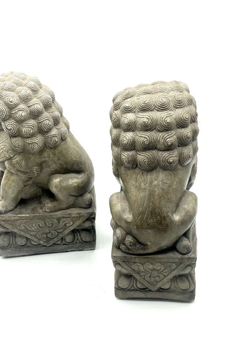 Grandiosos Cães foo em pedra antigos