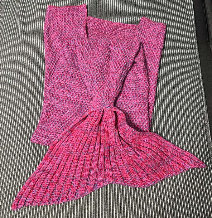 Koc syrenka syreni ogon róż gruby ciepły