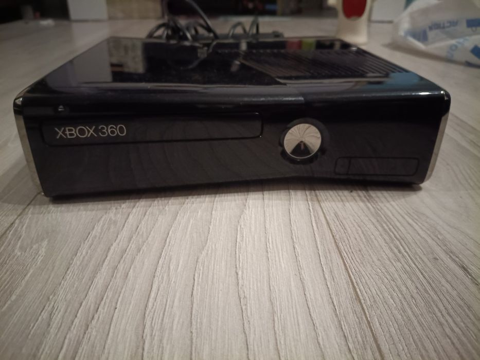 Xbox  360 z kinektem