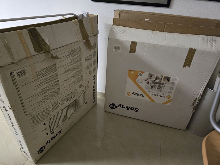 Gradeamento de proteção para escadas para bebé (marca Safety)