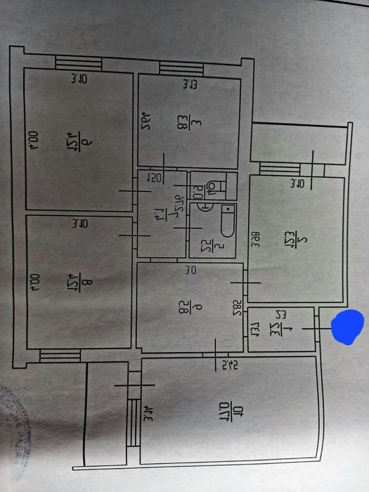 Продам великогабаритну 4-и кімнатну квартиру по вулиці Державності.
