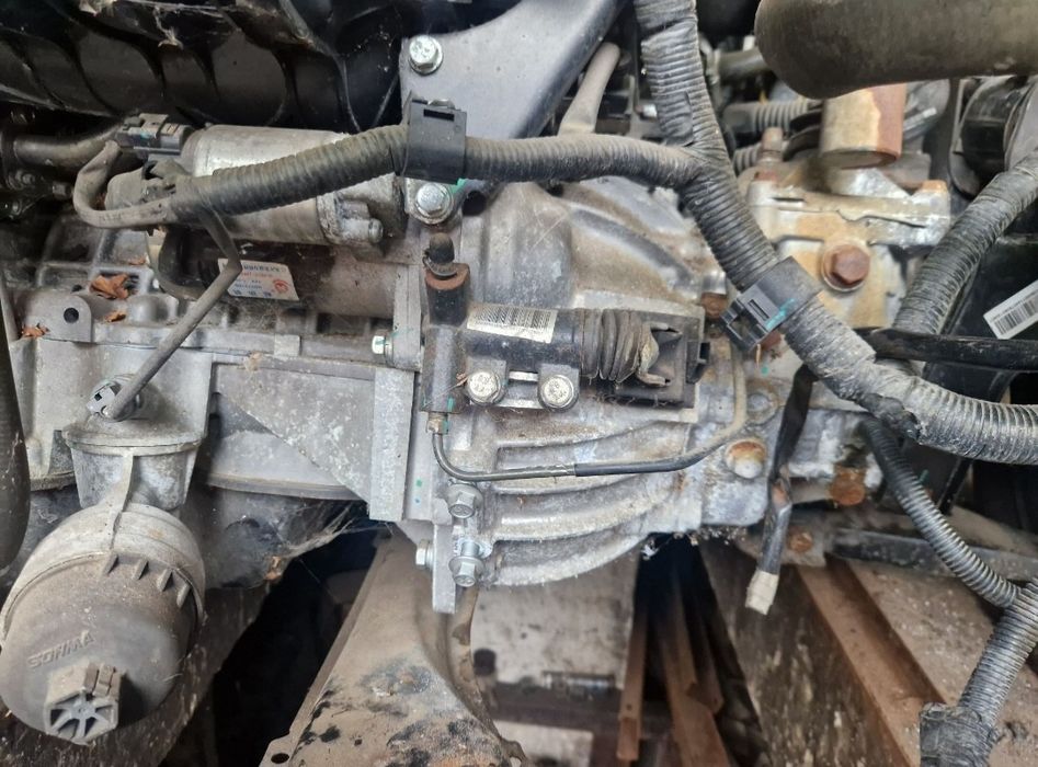 Коробка мотор Geely Emgrand кпп Джили емгранд двигун 1.8 1.5