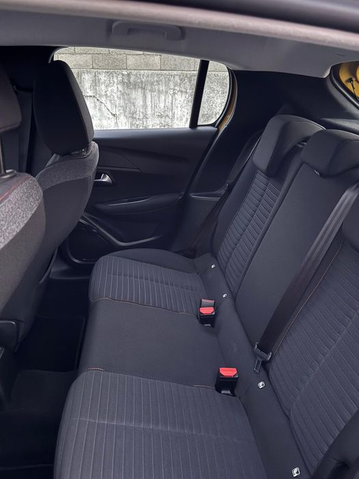 Peugeot 208 diesel como novo