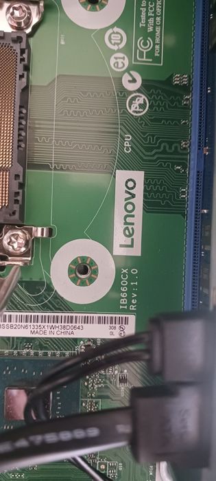 Lenovo ThinkCentre neo 50s gen3-Sem CPU/RAM/Disco