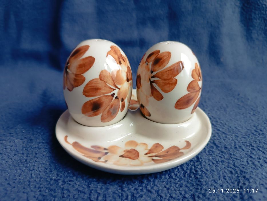 Solniczka i pieprzniczka porcelit fajans PRL Włocławek