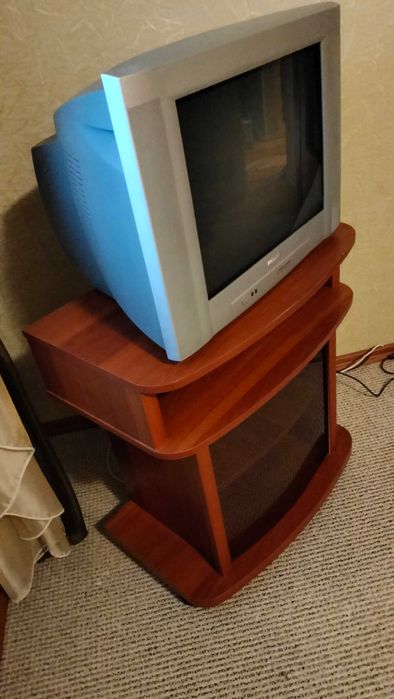 Тумбочка для телевизора