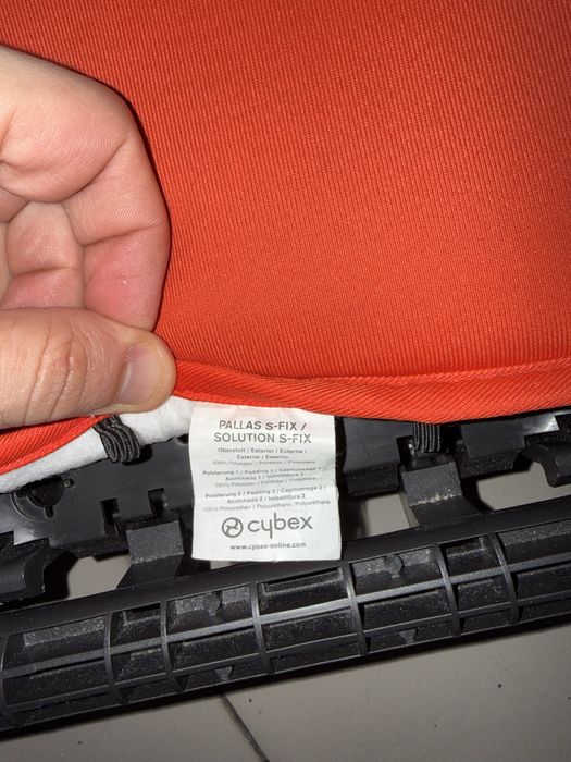 Cadeira cybex Pallas s-fix laranja e creme