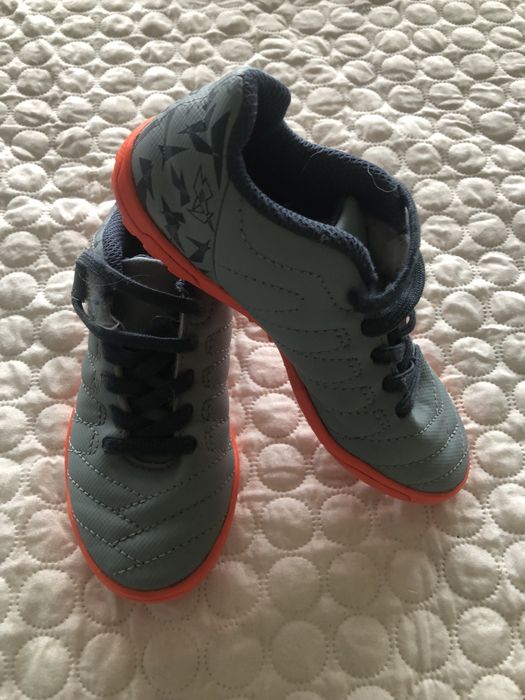 Buty dla chlopca do piłki r.28/17,5 cm