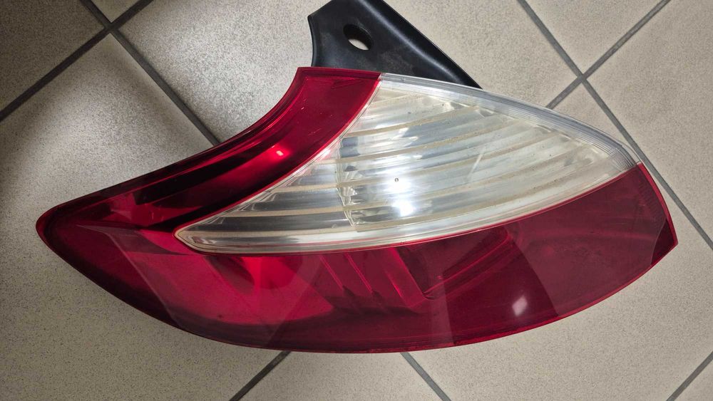 2 Lampy tylne lewa Renault megane 2008 r. 210 pln