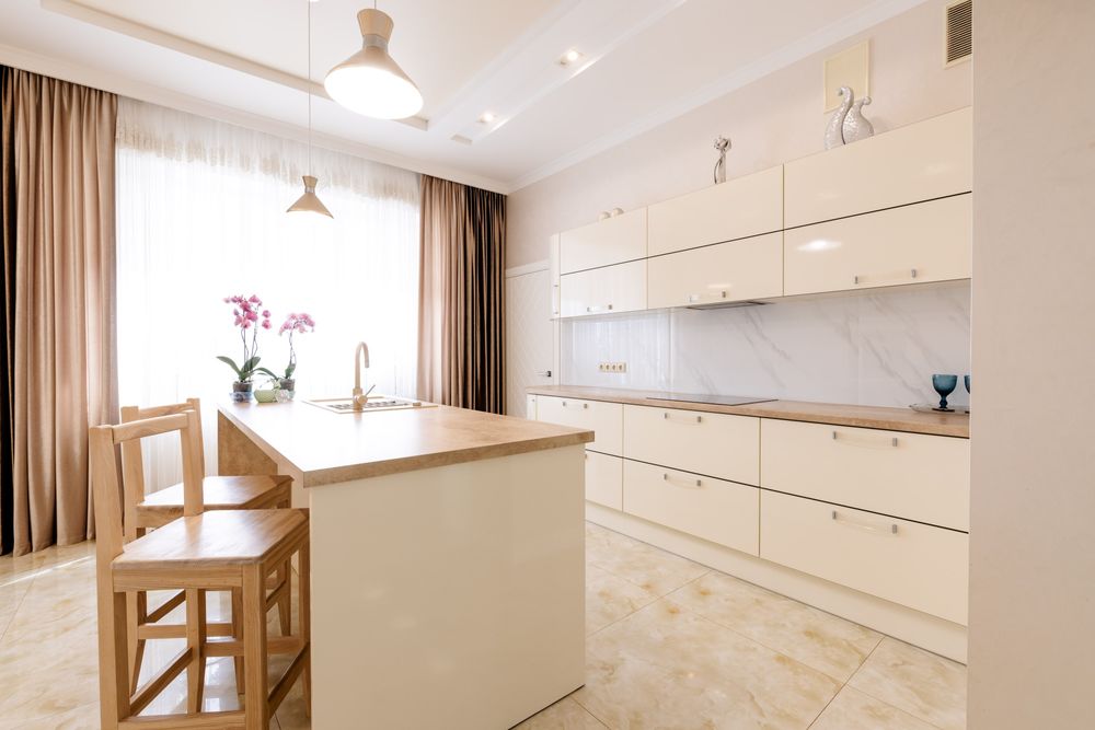 Продаж БУДИНКУ, Щасливе