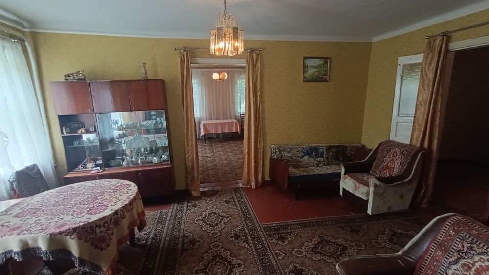 Будинок 102 м², 15 соток, 4 кімнати, 3 гаражі, с. Малинівка, Чугуїв
