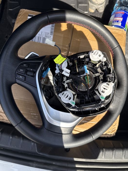 Продам Руль BMW f22