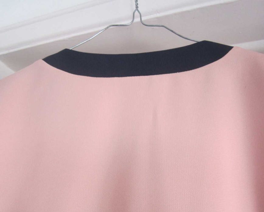 Camisa salmão Aradu´s T50, botões à frente e manga curta