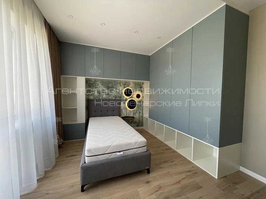 Продаж триповерхового таунхауса 290м2 в Козині КМ Montana Village