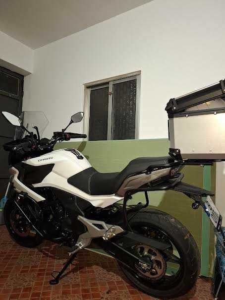 Mota CFMoto 700 MT usada como nova 6150 km, Abril 2024